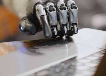 Što je strojno učenje (Machine Learning)? Definicija i značenje u AI umjetnoj inteligenciji